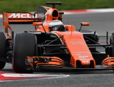 Η McLaren δυσκολεύεται να βρει το βηματισμό της στη F1